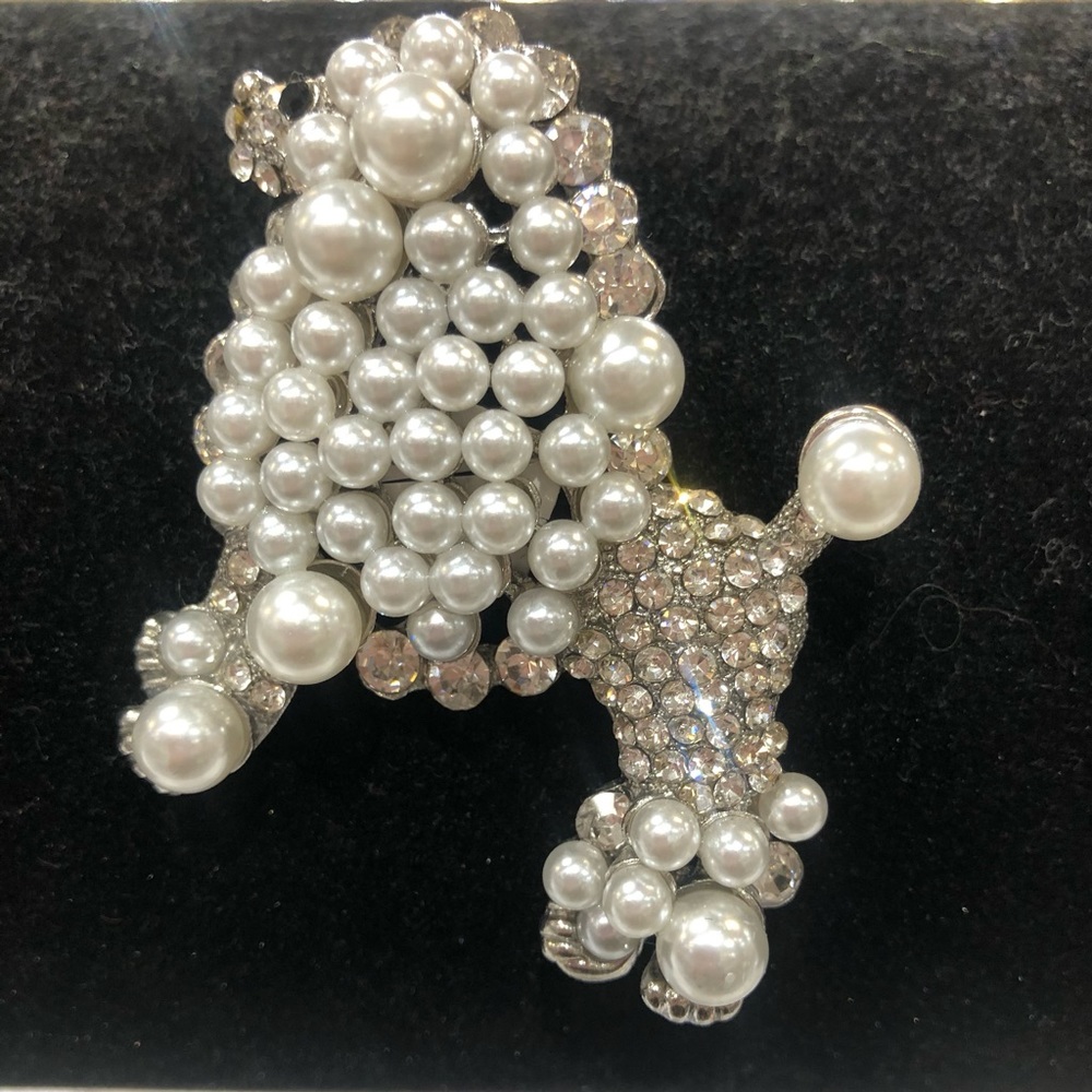 Pearl and Rhinestone puppy brooch